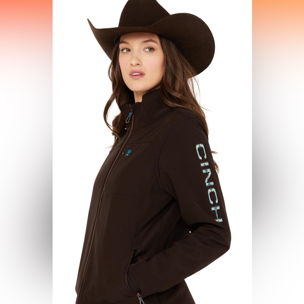 Women’s Cinch Softshell Jacket - Large - image 3